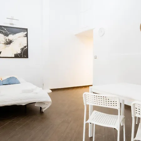 Italy Apartman *
