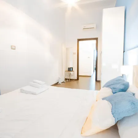 Italy Apartman *